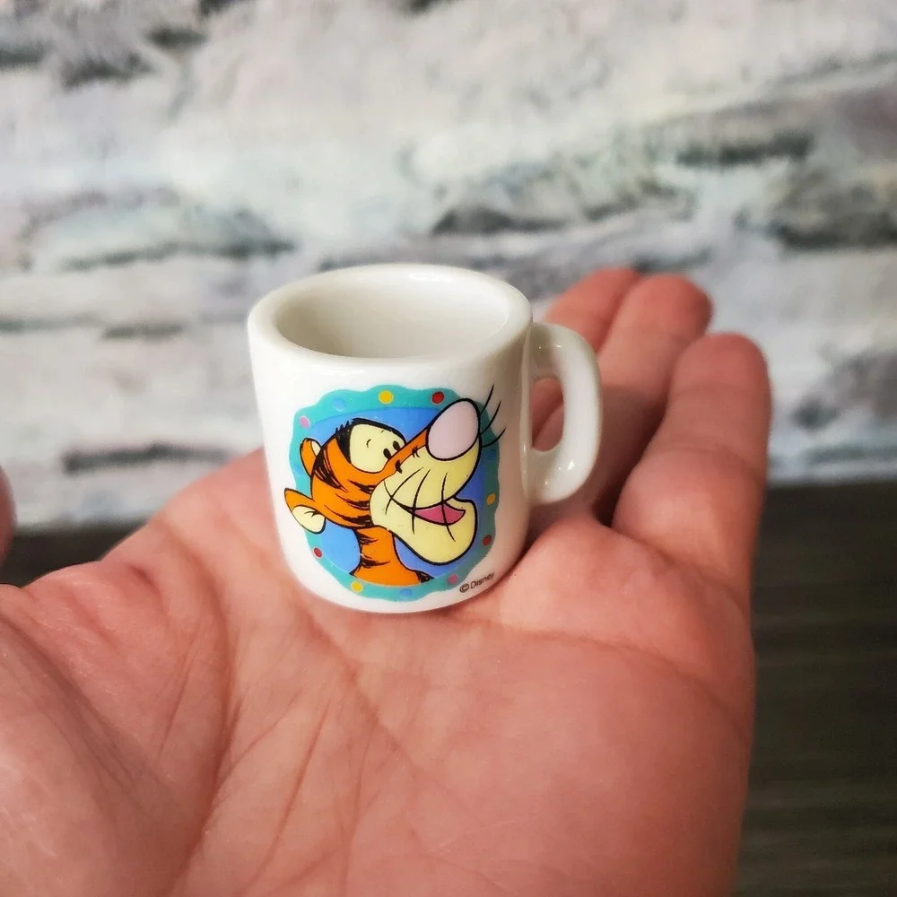 Teeny Tiny Miniature TIGGER Tiger Mug Dollhouse Shadowbox‎ Coffee Cup